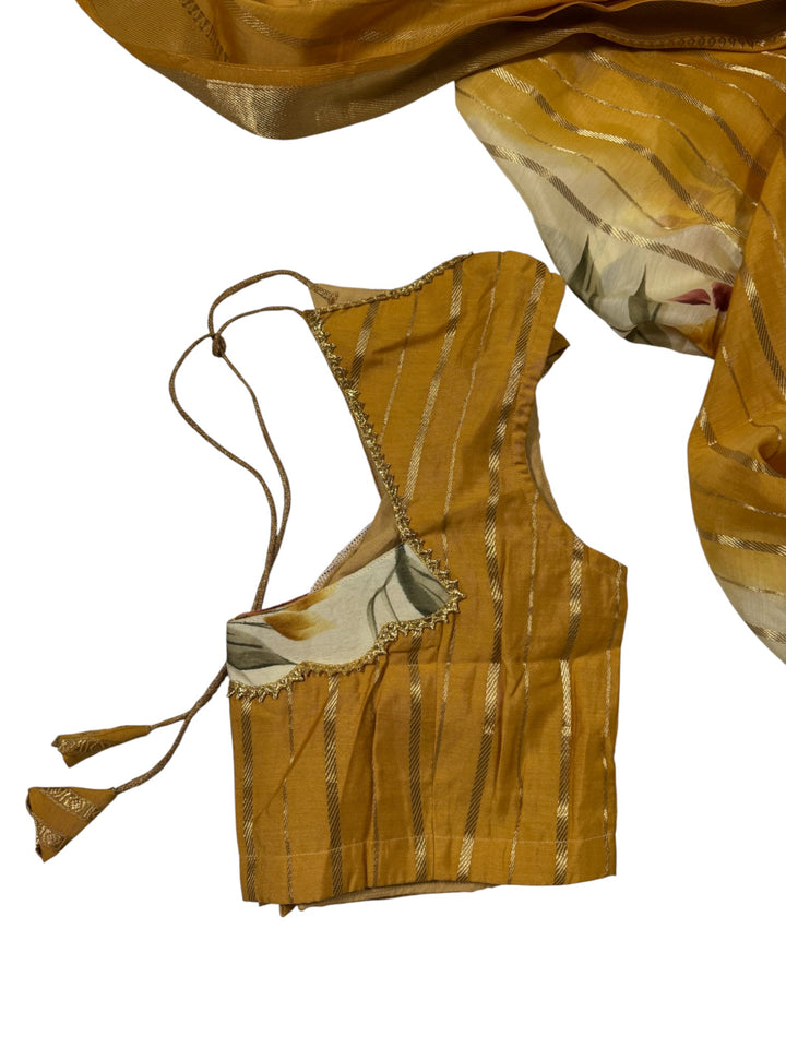 Elegant Georgette Saree with Hand-Painted Pallu & Ready Blouse