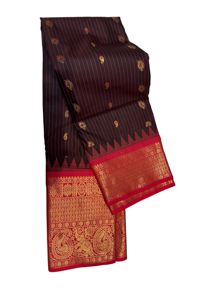 Elegant Semi Gadwal Saree – Black Body with Contrasting Maroon Pallu